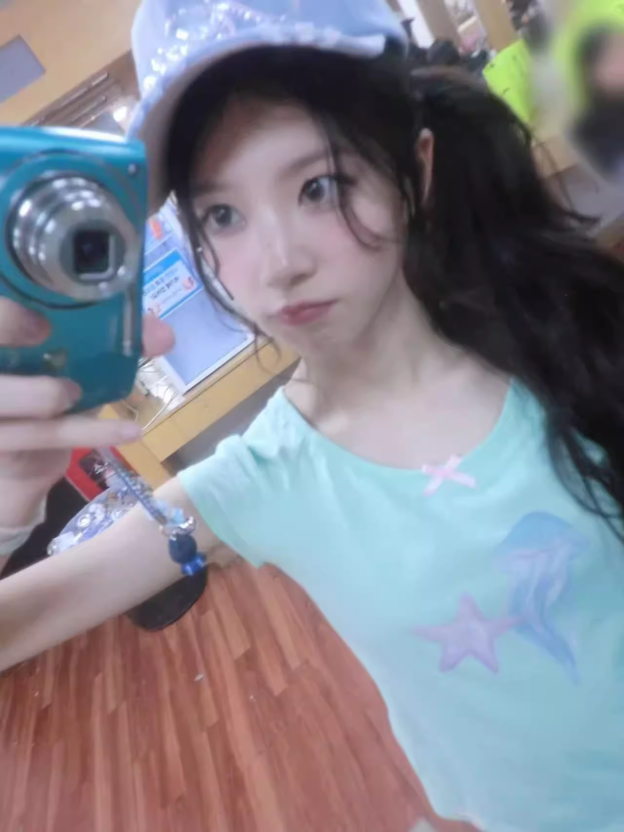 ILLIT Moka Inspired Mint Jellyfish Tee