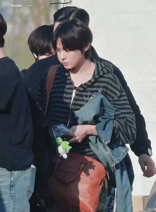 NCT WISH Riku&ZB1 ZhangHao Inspired Y2K Light Gothic Striped Zip-up Hoodie 