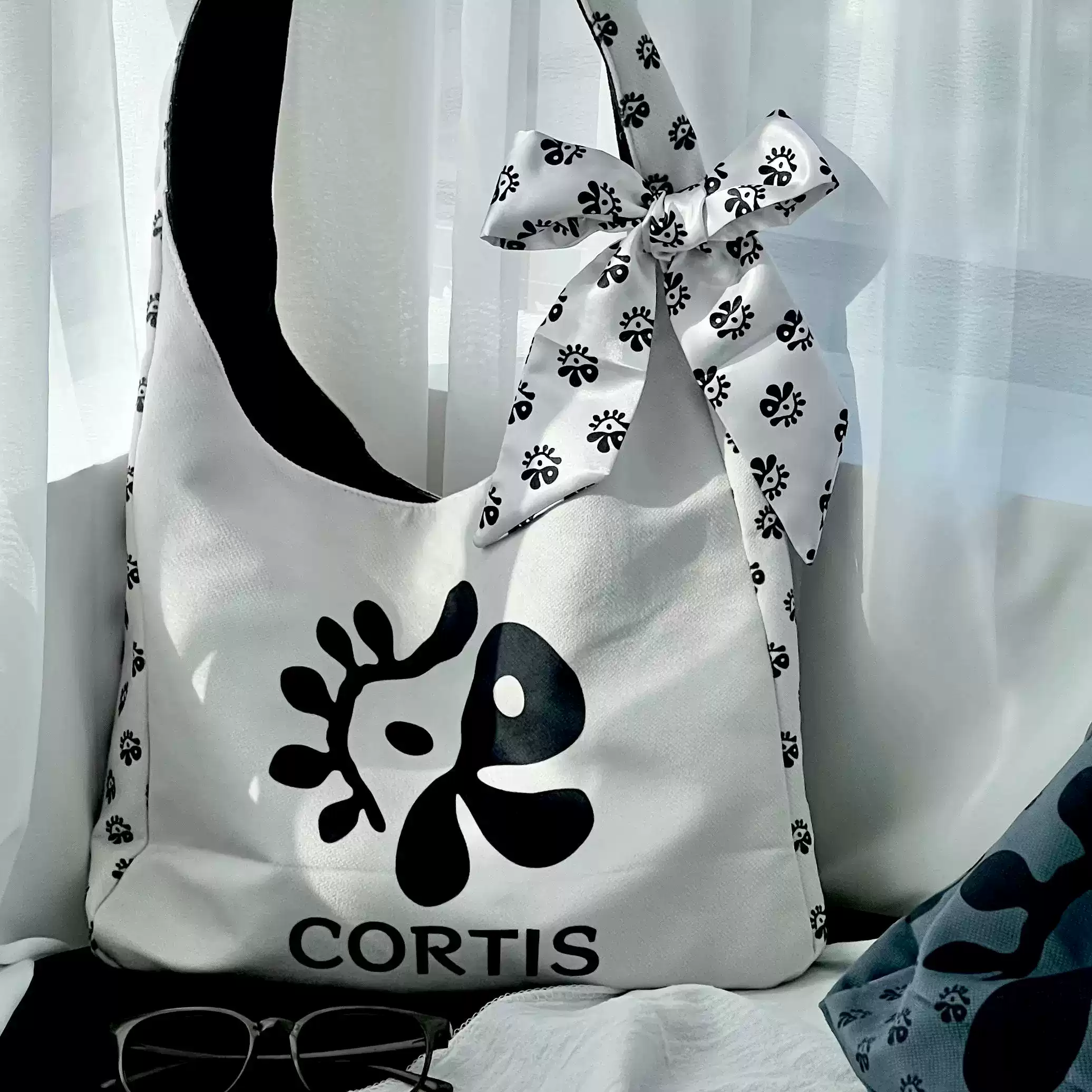 Cortis Printed Canvas Tote Bag 