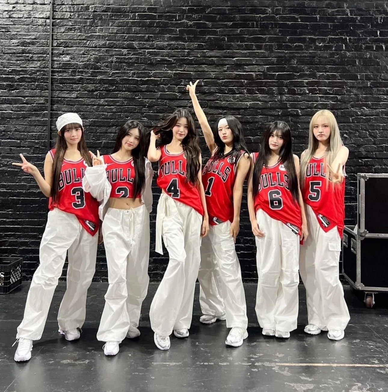 IVE customized Chicago Bulls Jersey