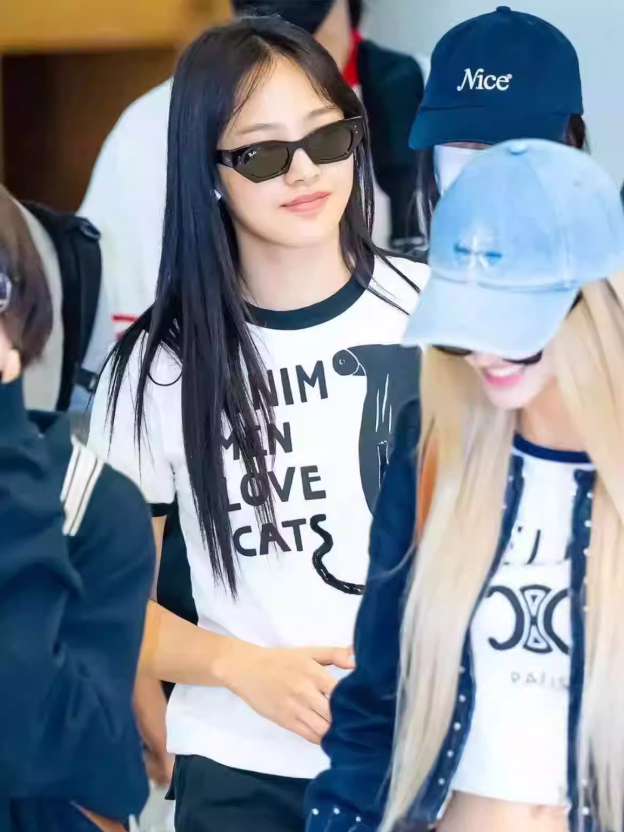 Jake&DK&Minji Inspired Denim Men Love Cats Graphic Ringer Tee-Enhypen Seventeen Newjeans