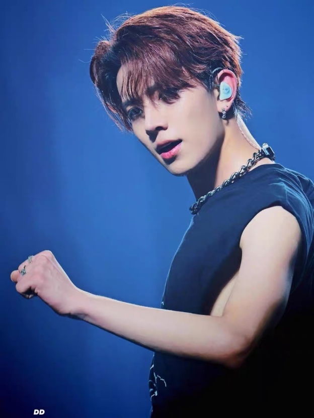 ENHYPEN Heeseung Inspired Graphic Sleeveless Vest