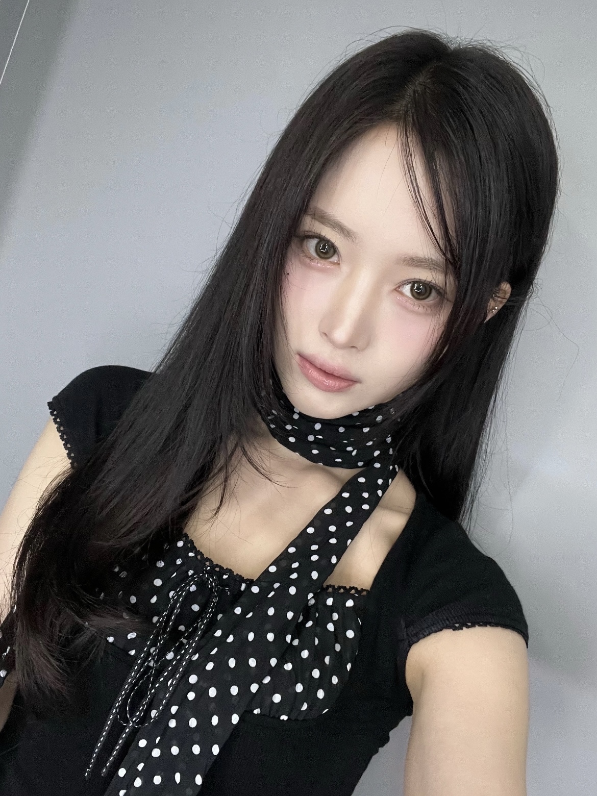 Lesserafim Sakura&Babymonster Chiquta Inspired Polka Dot Crop Top Shorts Set