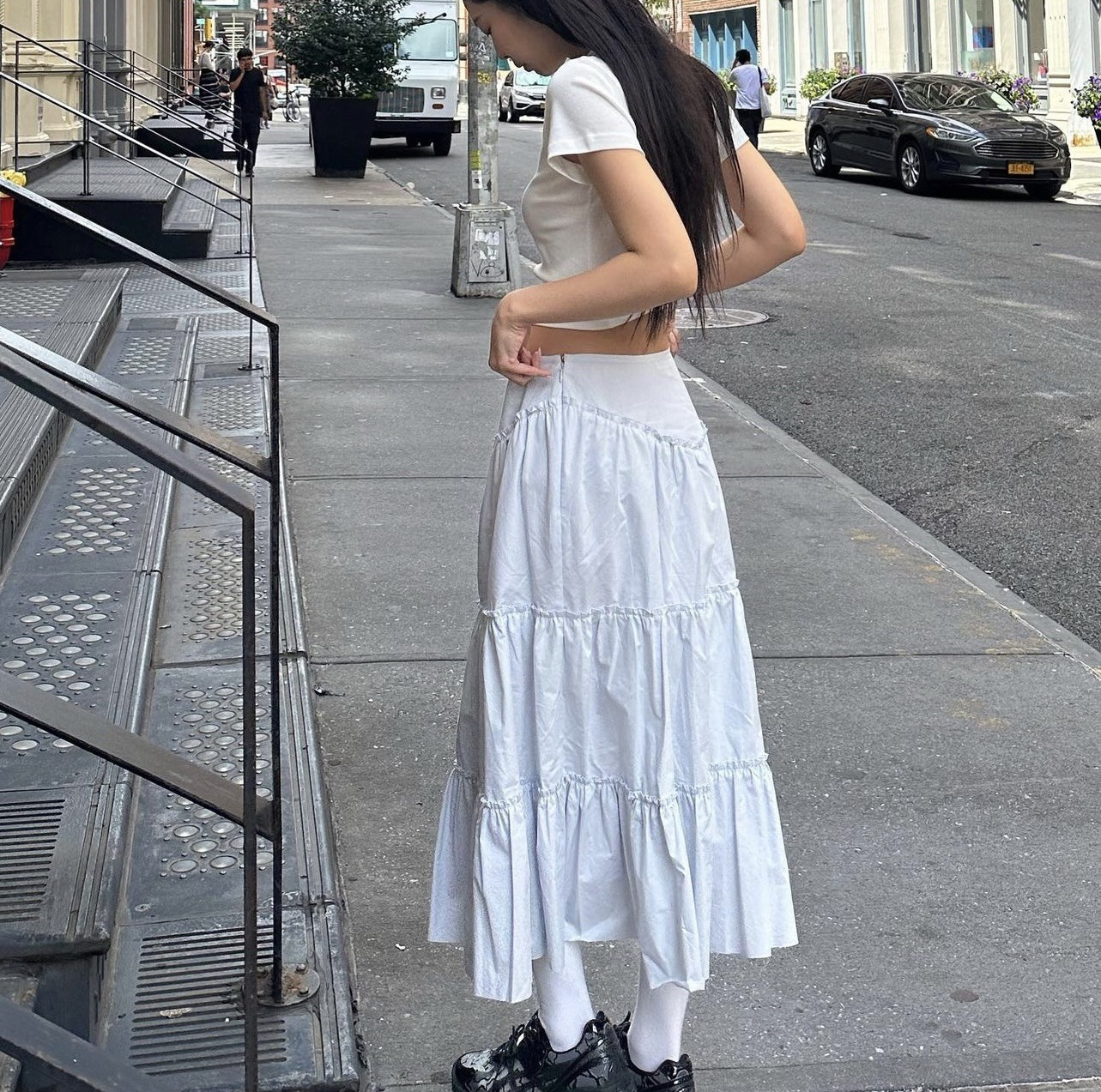 Low Waist Mid-Length Umbrella Skirt-Blackpink Jennie