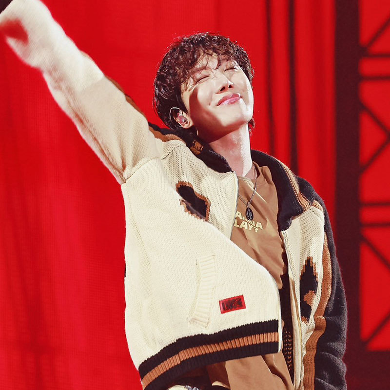 BTS J-HOPE 'Hope on the Stage‘  Tour Cowichan Cardigan