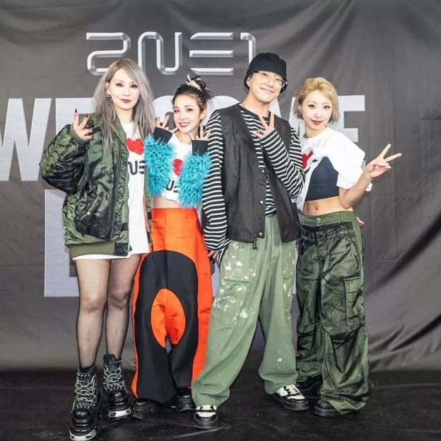 2NE1 WELCOME BACK TOUR MERCH INSPIRED TSHIRT