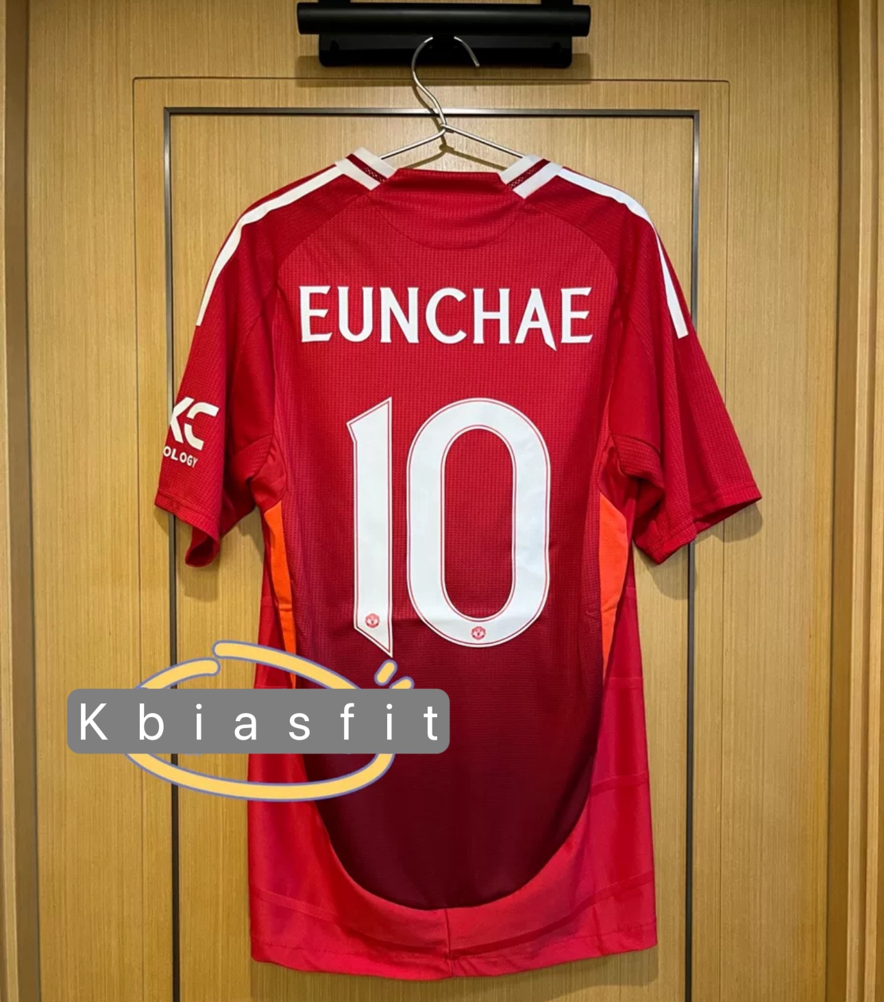 LE SSERAFIM Manchester United Authentic Inspired  customized Jersey