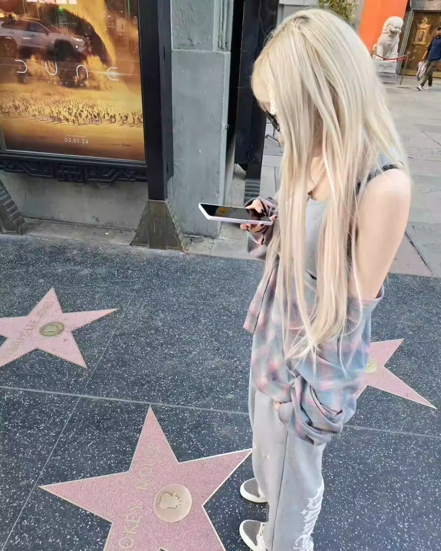 LE SSERAFIM Sakura& BABYMONSTER Ahyeon Inspired Colorblock Plaid Shirt