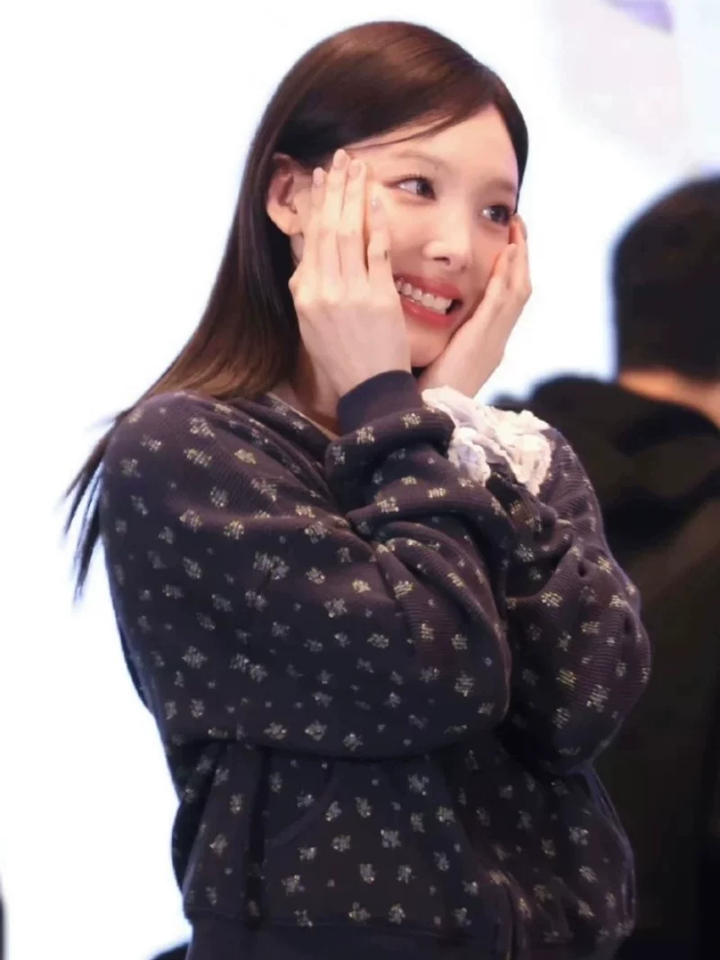 Twice Nayeon&Hearts2Hearts inspired Floral Waffle Hood Zip-up & Shorts Set