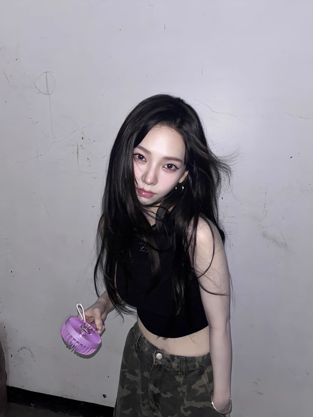 Aespa Karina Inspired Blackp Sleeveless Tank Top