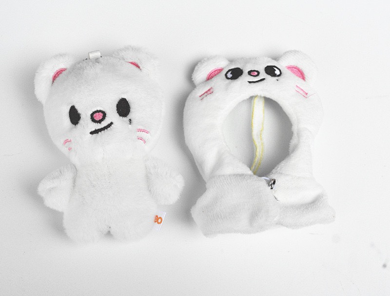 Skzoo  Straykids Cape Bean Eyes Official Merch inspired Plush Doll -stray kids