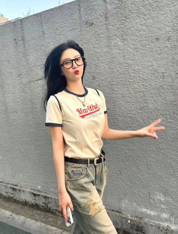 Red Velvet JOY Inspired Vintage Letter Print Short Sleeve Tee