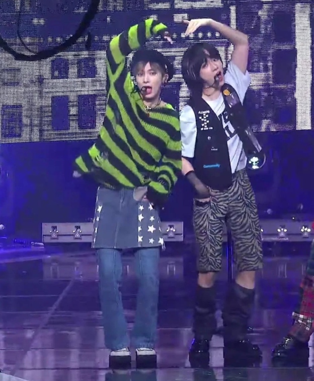 TXT Taehyun Green Black inspired Ragged Loose Sweater