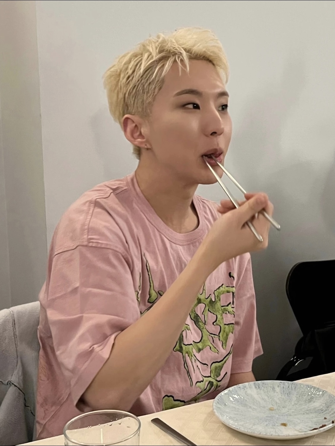 Seventeen Hoshi Inspired Pink T-shirt 