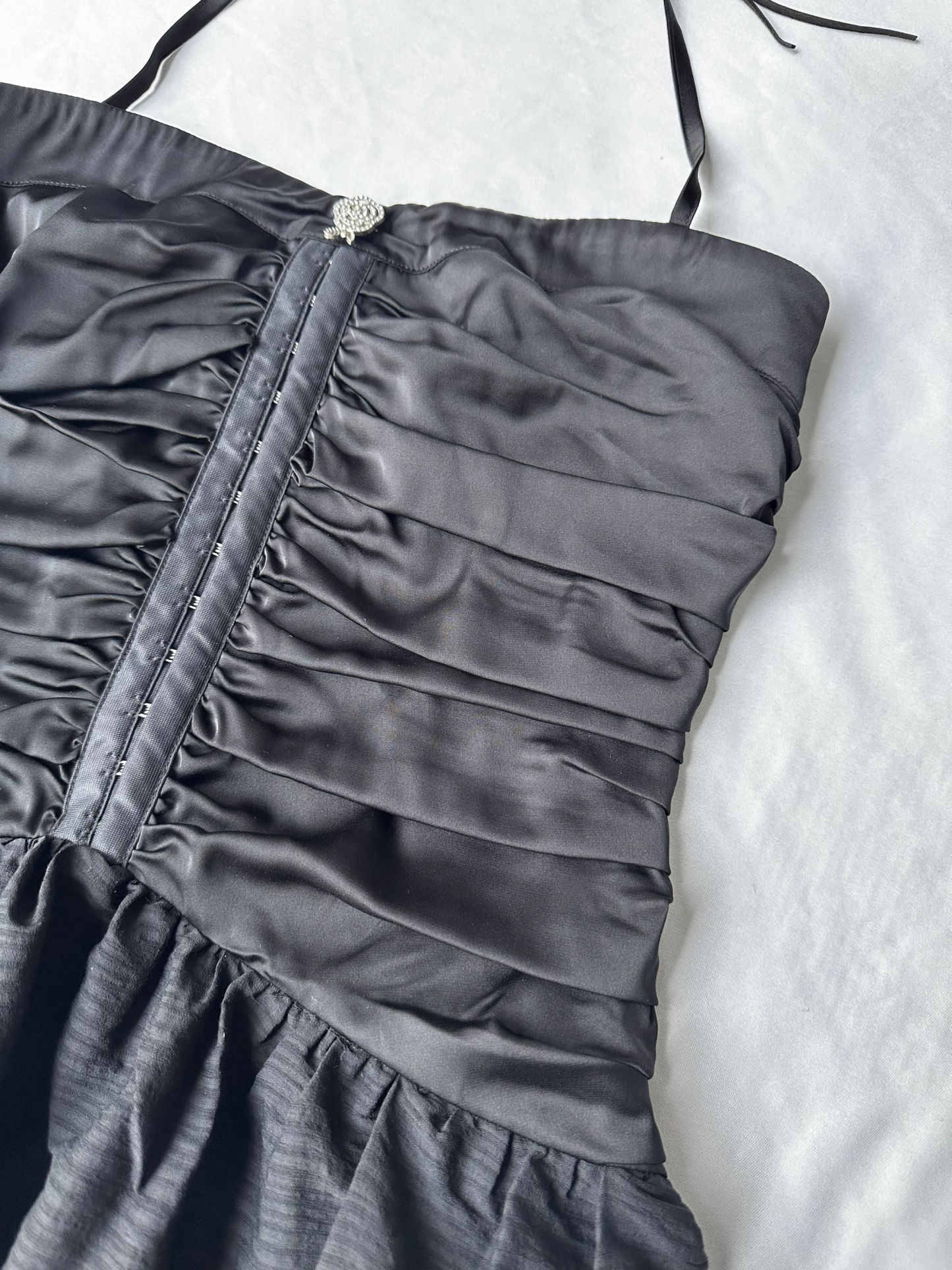 Red Velvet Seulgi Black Halter Strap Dress