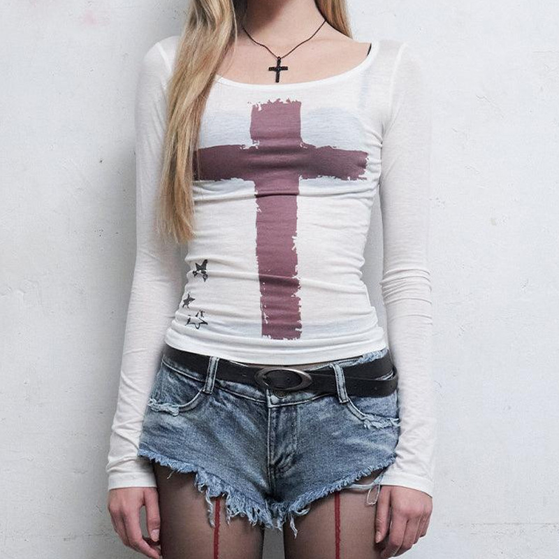 Fitted Long Sleeve Crew Neck T-shirt with Cross Print-Aespa Karina