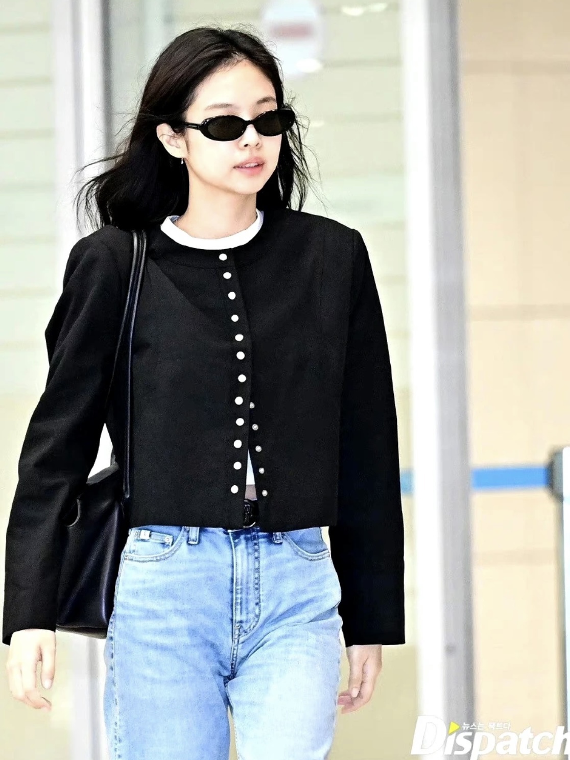 Blackpink Jennie Inspired Black Round-Neck Cropped Jacket