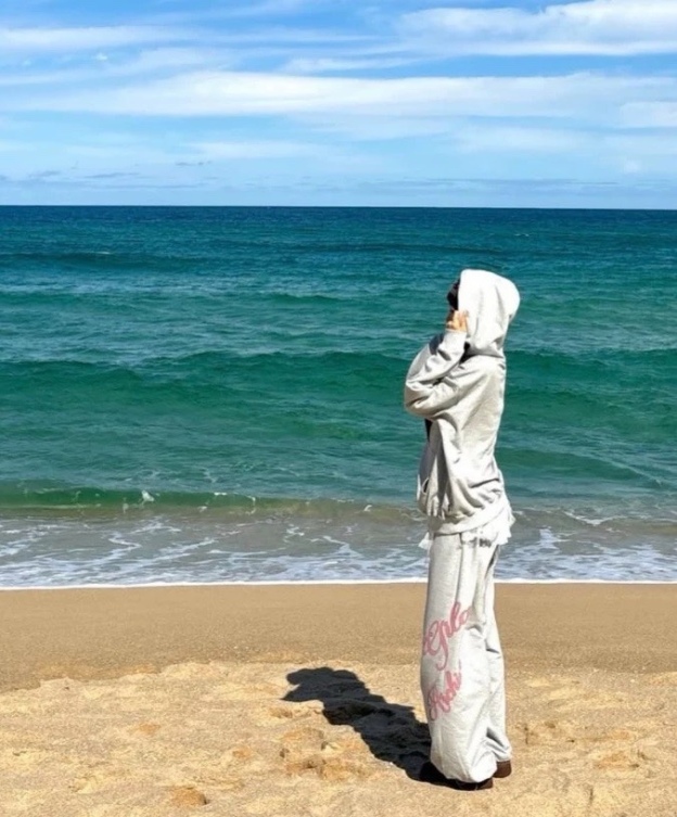 Blackpink Jennie Inspired Lettering Logo Sweatpants