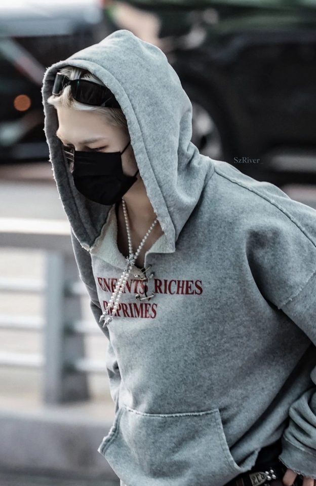 Enhypen Niki Gray Vintage Keywords Distressed inspired Oversized Hoodie