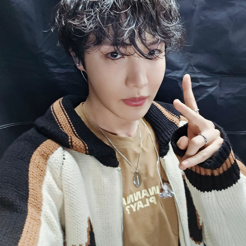 BTS J-HOPE 'Hope on the Stage‘  Tour Cowichan Cardigan