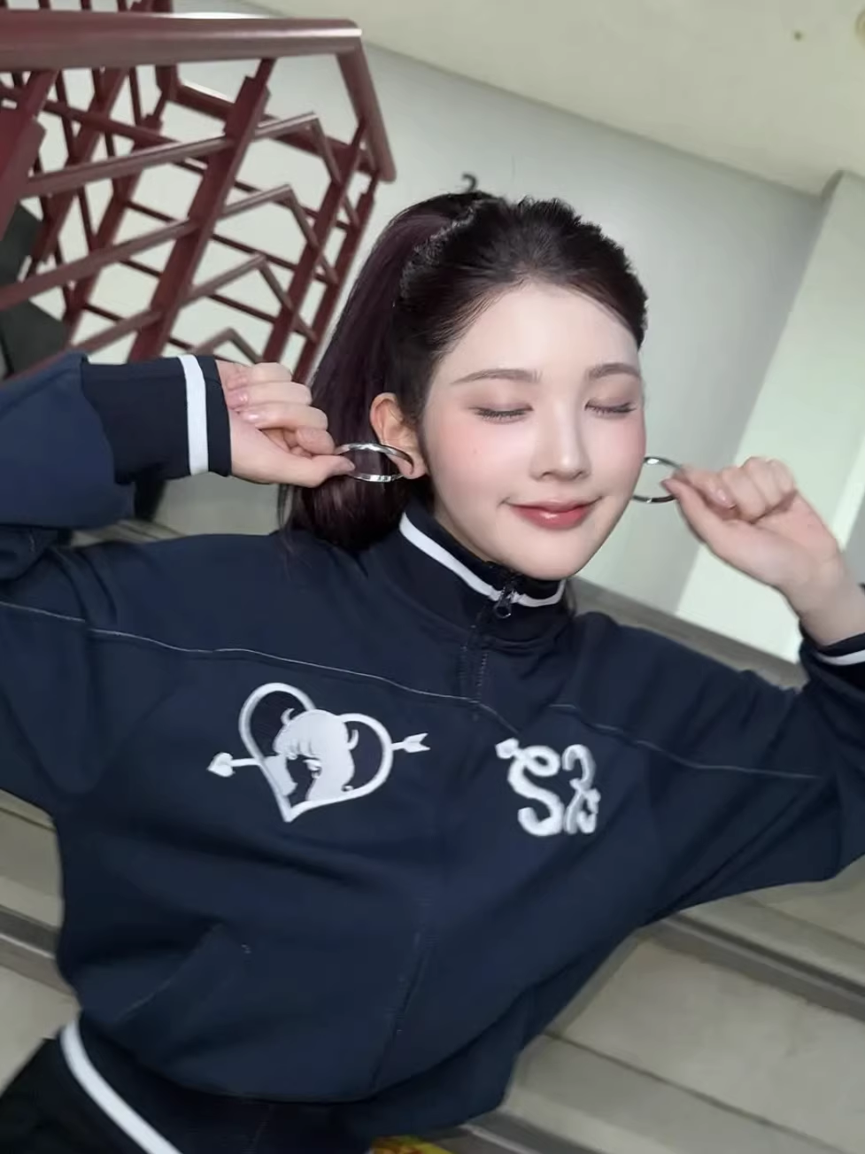 Hearts2Hearts Foucs Stage Outfit Inspired Cropped Zip-Up Track Jacket