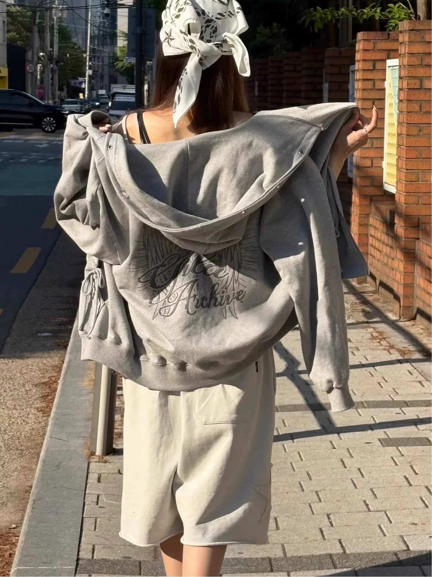 LE SSERAFIM Sakura Inspired Star Wing Zip-up Hoodie