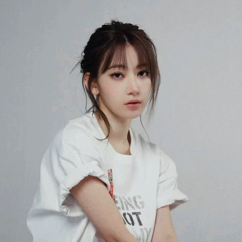 LESERAFIM 2025 HOT T-Shirt-LESERAFIM