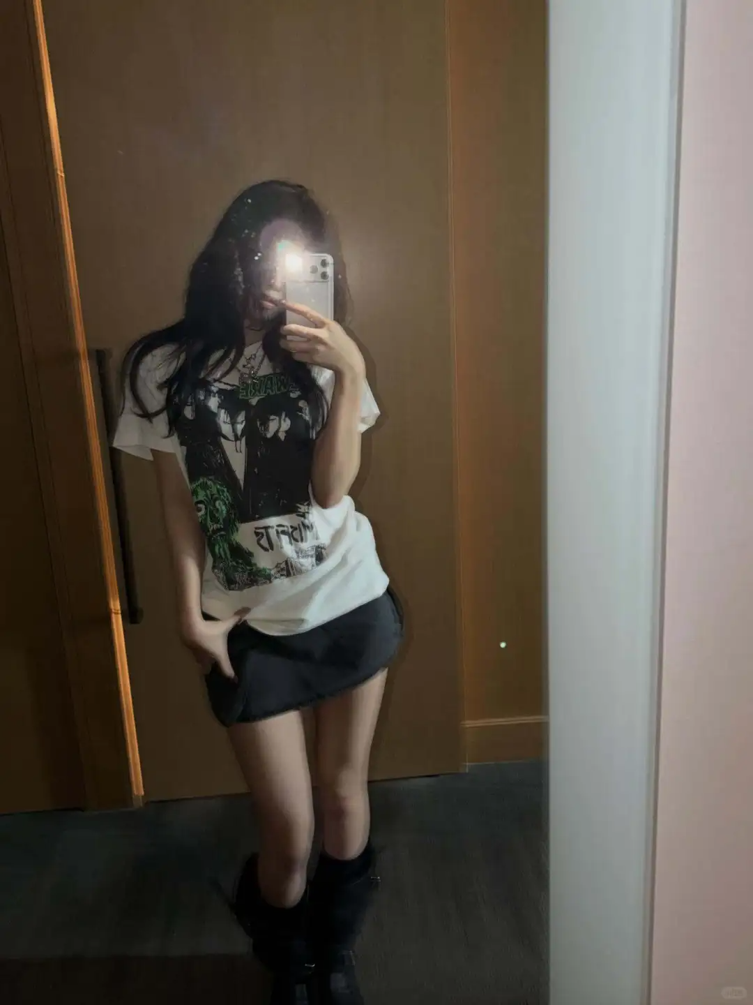 IVE Yujin Inspired The Misfits Beware Horror Punk Band T-Shirt 