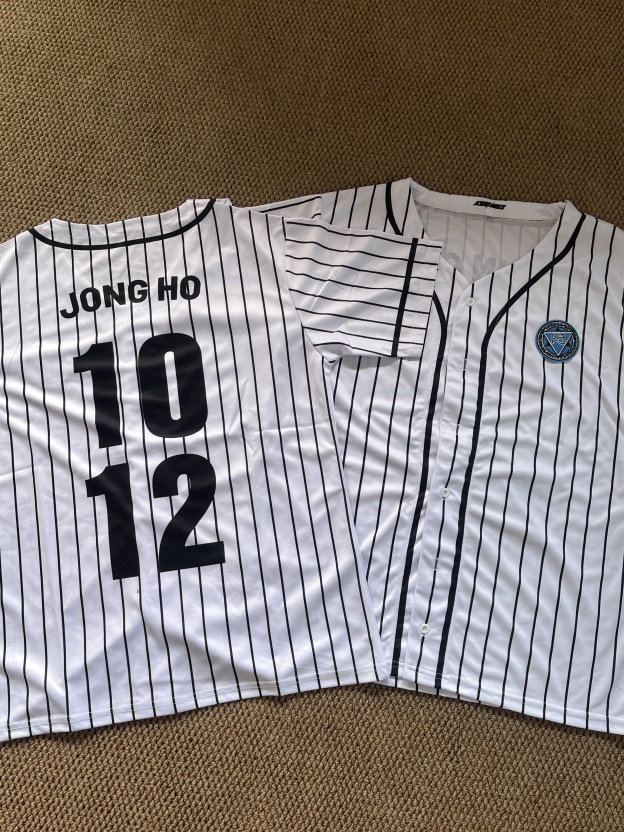 ATEEZ World Tour inspired Vintage Jersey