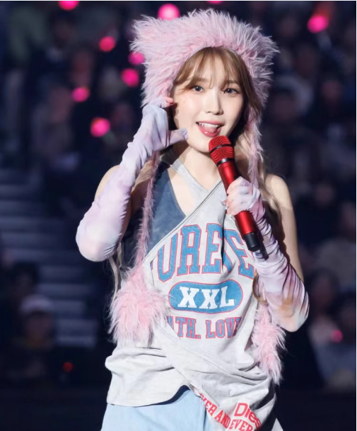 IU Same Asymmetric Sleeveless Top 