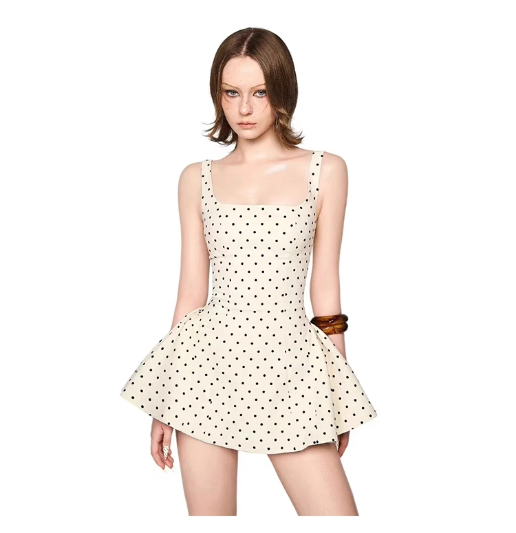 Slim fit square neck vest A swing dress-Blackpink Jennie