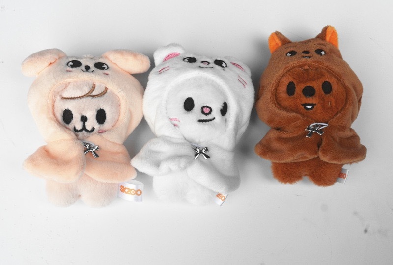 Skzoo  Straykids Cape Bean Eyes Official Merch inspired Plush Doll -stray kids