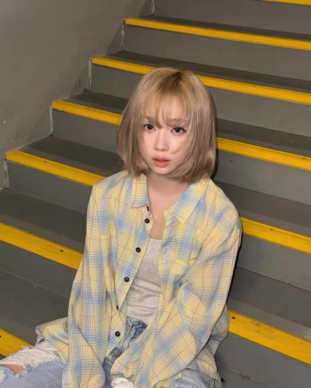 TXT Beomgyu&Aespa Winter Inspired Check Shirt