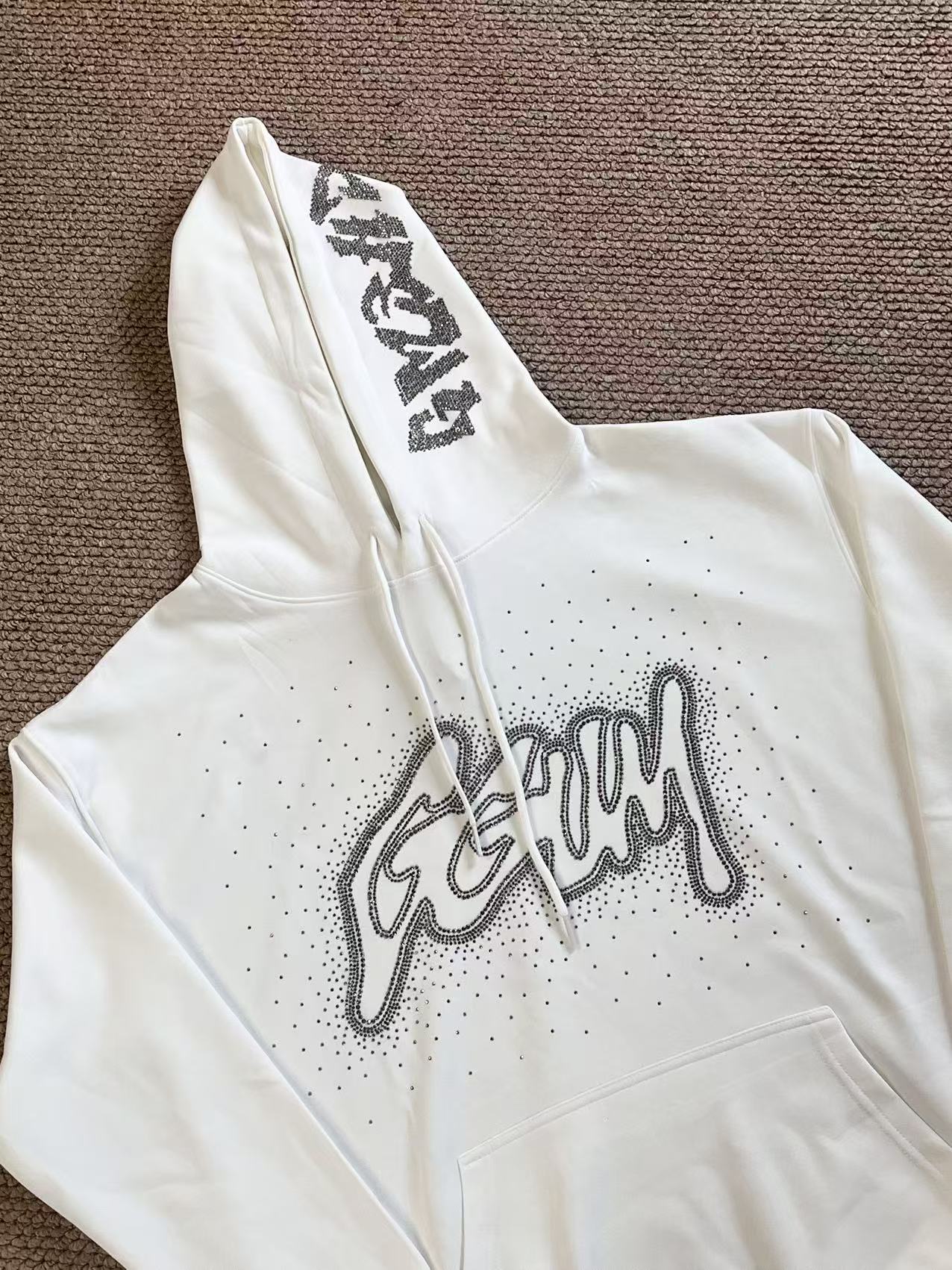 TXT Yeonjun -White GGUM Rhinestone inspired Hoodie
