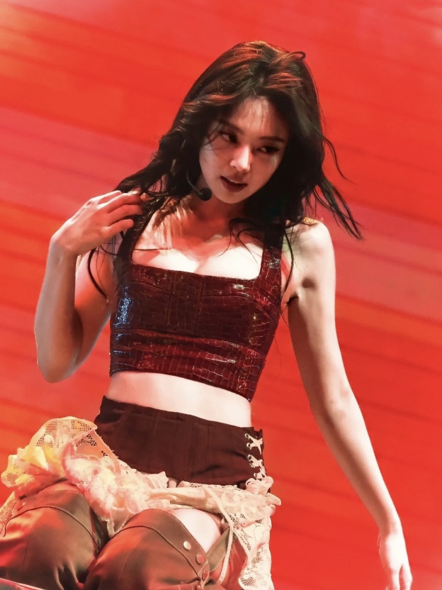 Jennie Coachella Inspired Red Croc-Embossed Top & Lace Skirt Set