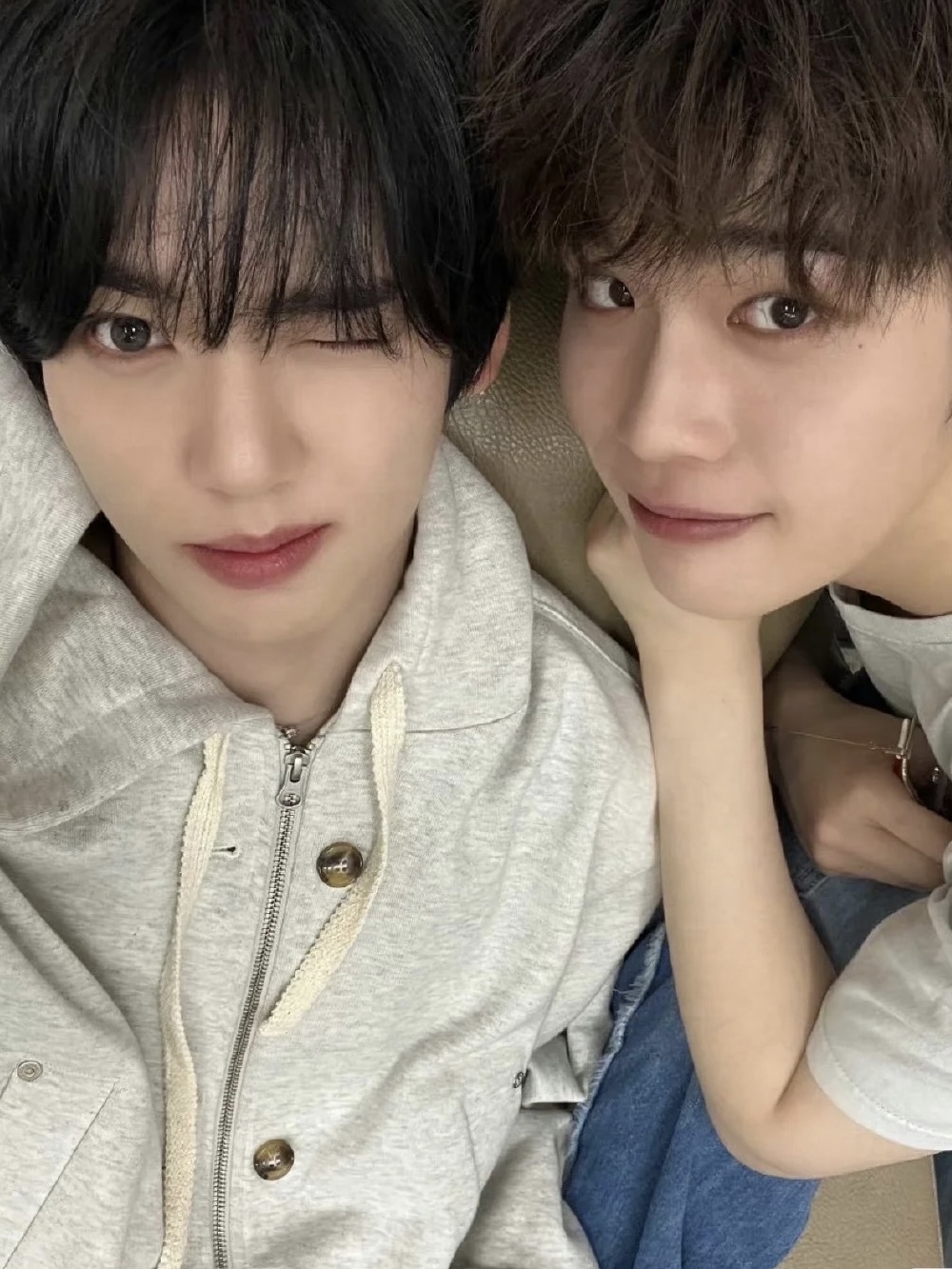 Seventeen&TXT&Straykids Inspired Hooded Zip - Up Jacket