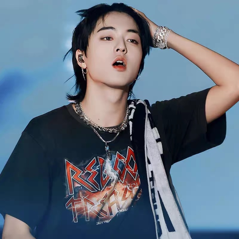 TREASURE TOUR REBOOT IN JAPAN Inspired T-Shirt