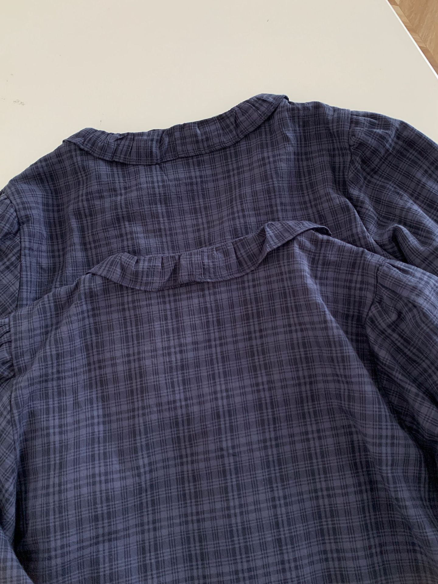 ITZY Yuna Inspired Plaid Ruffle V‑Neck Puff Sleeve Shirt