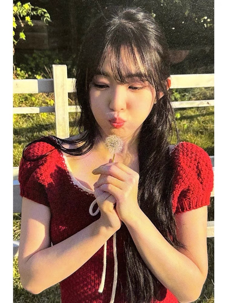 IVE Wonyoung & LE SSERAFIM Eunchae Inspired Red Knit Top