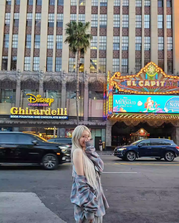 LE SSERAFIM Sakura& BABYMONSTER Ahyeon Inspired Colorblock Plaid Shirt