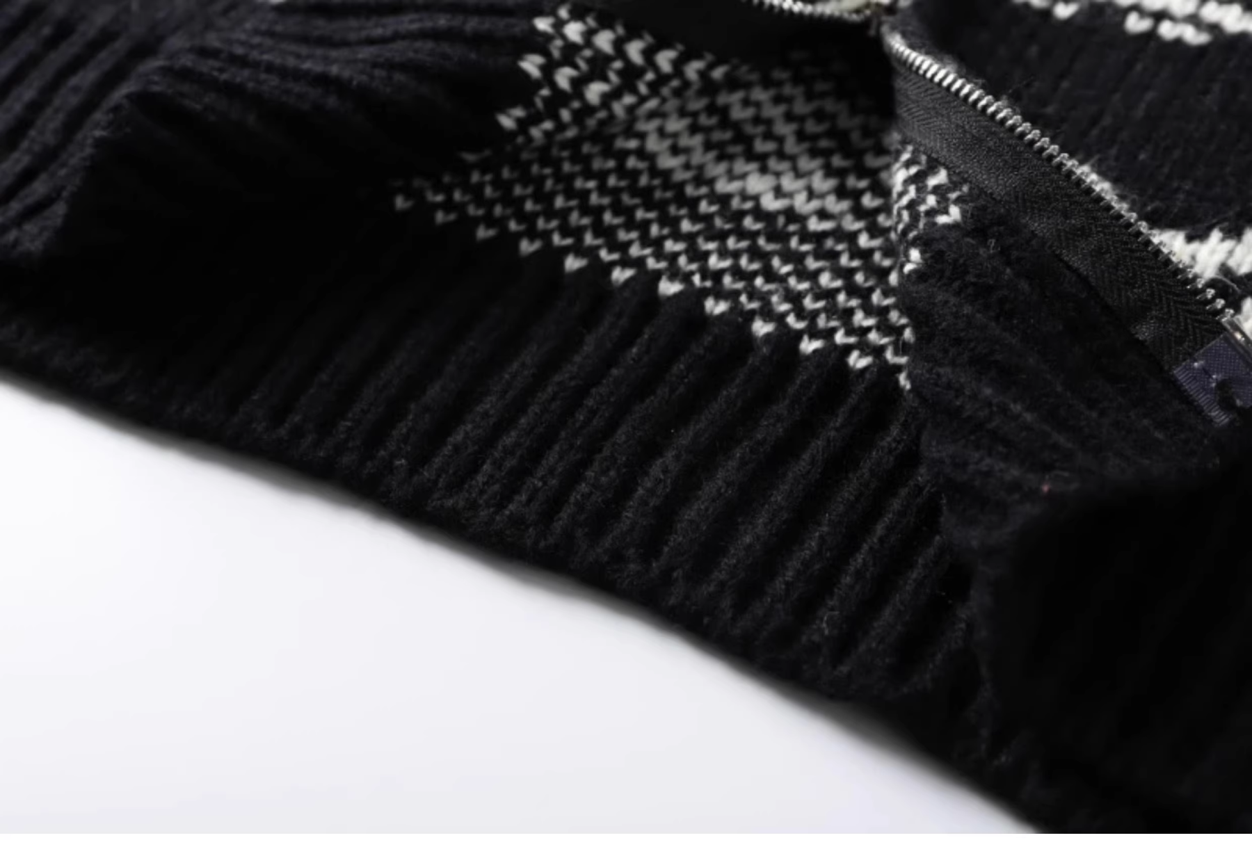 Aespa Karina Inspired Elk Rose Patterned Zip-Up Hooded Knit Coat