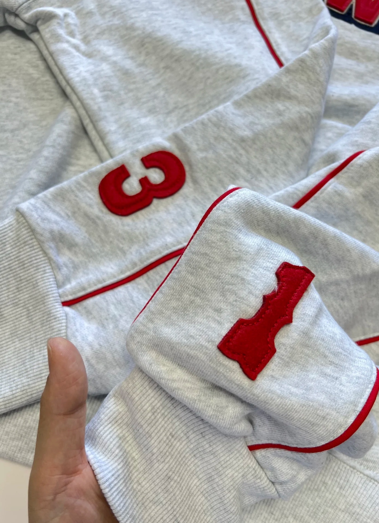 BLACKPINK Jennie & Aespa KARINA Inspired Letter Embroidery Oversized Sweatshirt 