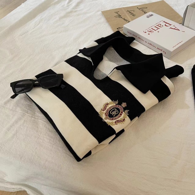 Straykids&ITZY&GIDLE Embroidered Polo Sweatshirt