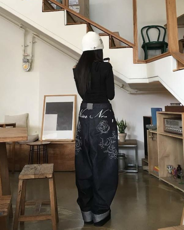 Aespa Ningning&Red Velvet Seulgi Inspired Rose Embroidered Denim Pants