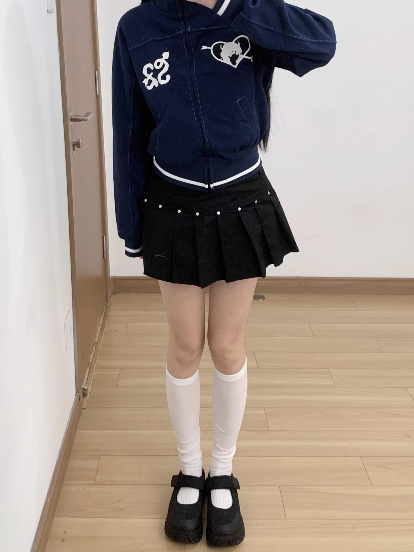 Hearts2Hearts Foucs Stage Outfit Inspired Cropped Zip-Up Track Jacket