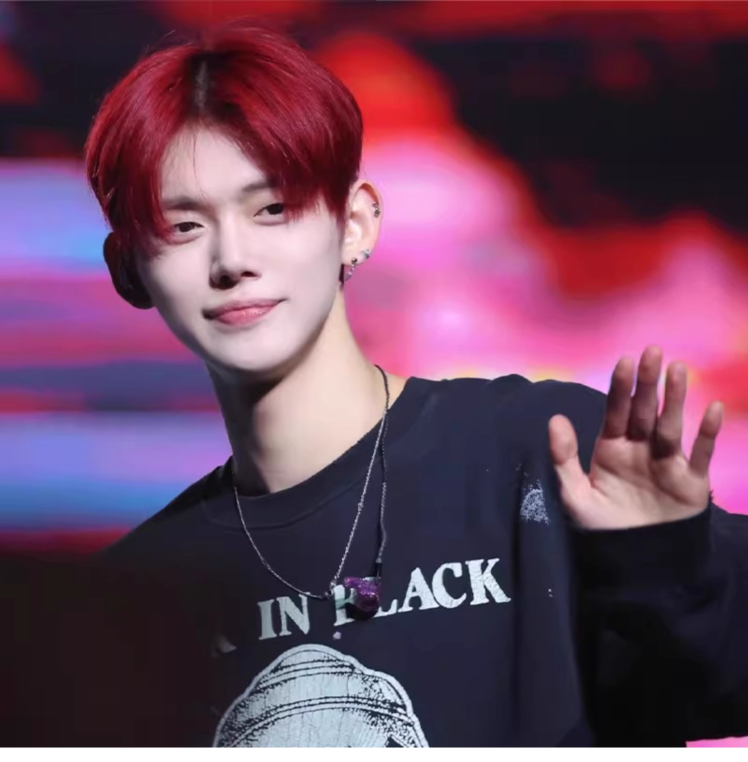 TXT Yeonjun Inspired Black Sweatshirt