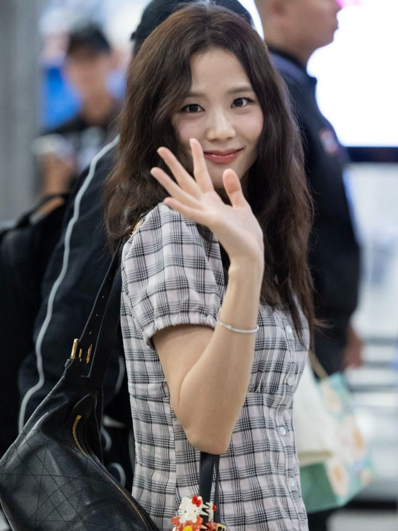 BLACKPINK Jisoo Inspired Plaid Doll Collar Short Sleeve Shirt