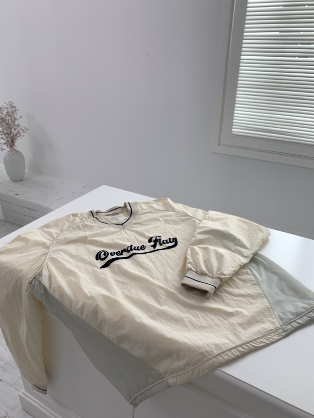 Aespa Winter Style Waterproof Nylon Oversized T-Shir