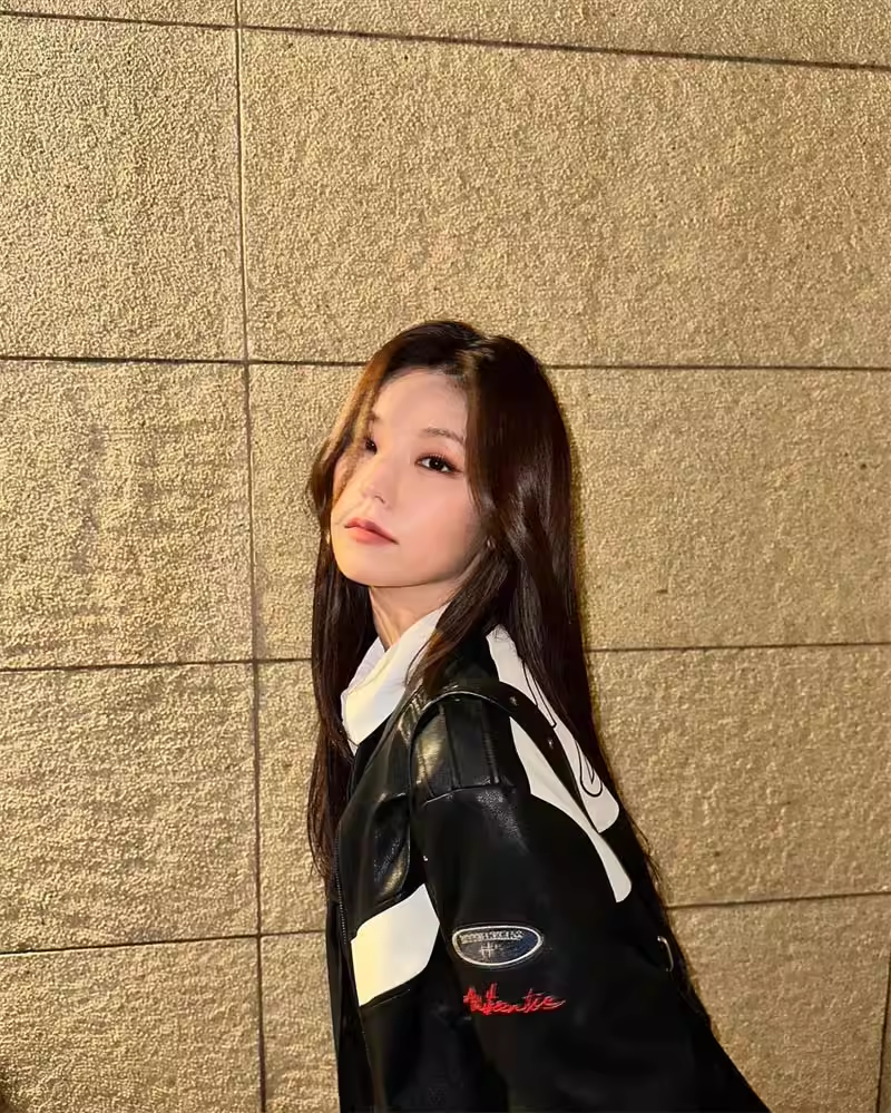 Blackpink Jennie & Aespa Giselle Inspired Black Patchwork Leather Jacket