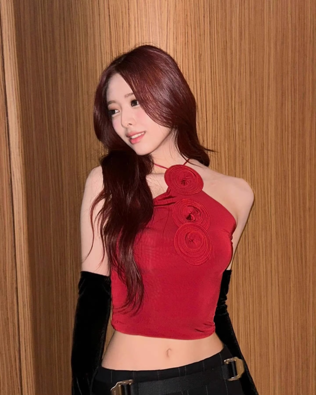 ITZY Yuna Red Floral Halter Straps Top